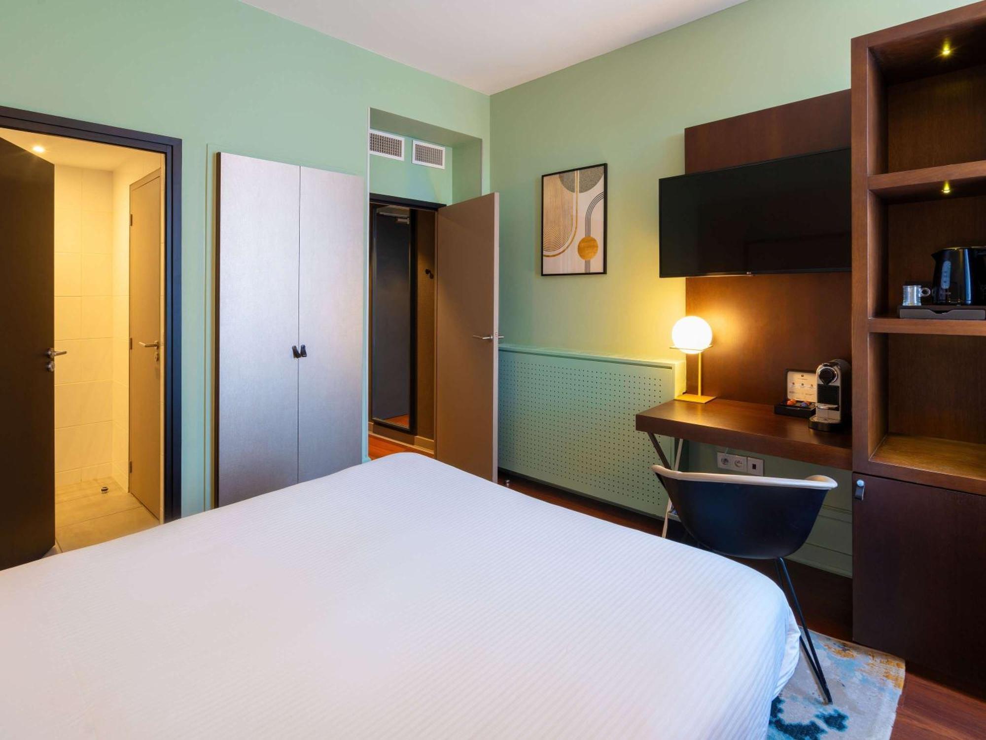 Le Splendid D'annecy - Handwritten Collection 4* Annecy